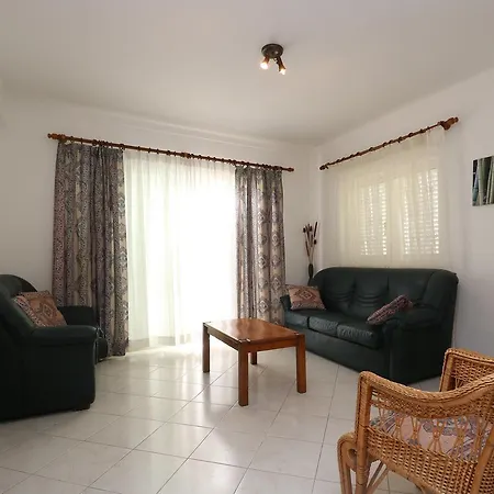 Villa Goncalves-2