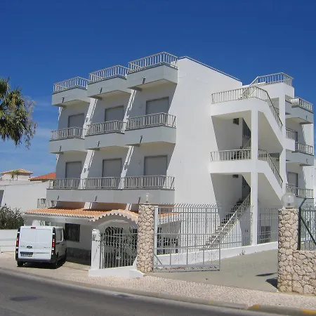Residencial Campo-Mar by Umbral-3