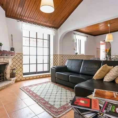 3 Marias Garden House B&B-3
