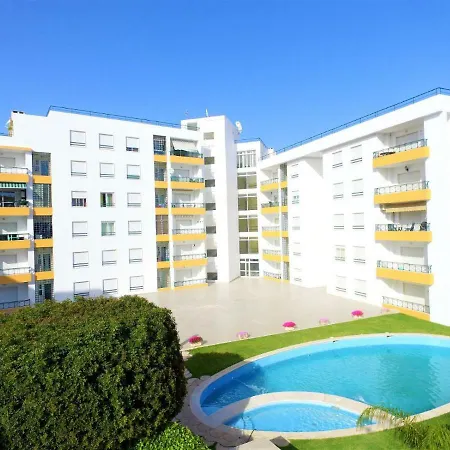 Quiet Apartment Overlooking The Swimming Pool-2