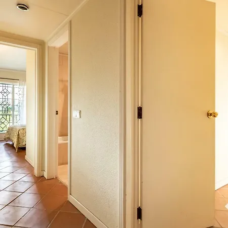 Spacious Villa In Jardim Do Golfe • Pool-3