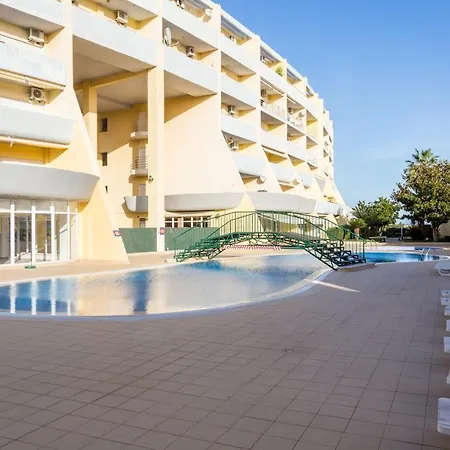 Im On Meia Praia Terrasse-3