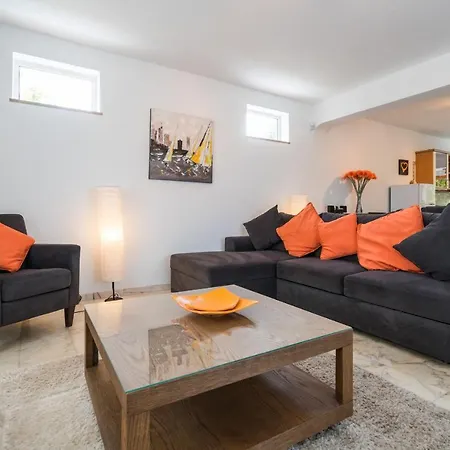 Casa Laranja Three Bedroom Villa-2