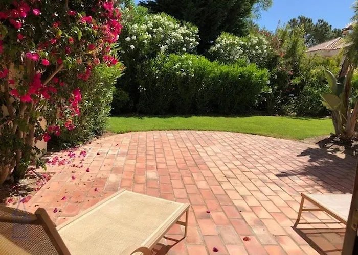 Casa Pinheiros - 3 Bedroom Villa - Fully Air Conditioned - Perfect For Smaller Families Quinta do Lago