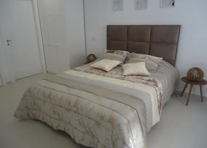 Vivenda L'Olivier Bed and Breakfast Quarteira