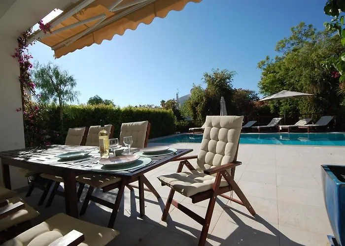 Villa Valhalla - Free Heated Swimming Pool - By Bedzy Vilamoura Lux
