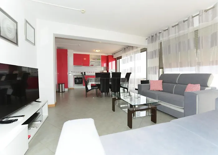 Beautiful Coral And Ocean Blue Apartments In Oceano Atlantico Portimão