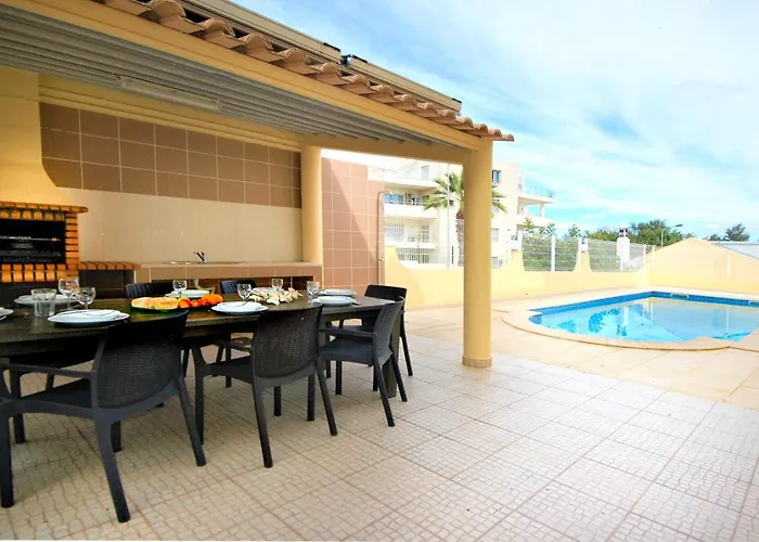 Villa Alice - Free Wifi & Air Co & Swimming Pool - By Bedzy Albufeira