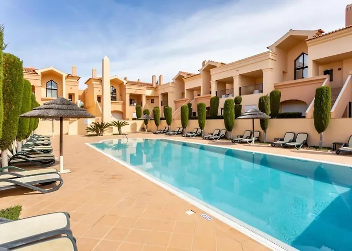 Baia Da Luz- Ground Floor Apartment