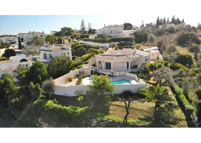 Villa In Lagos With Private Pool