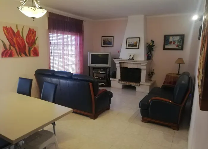 Guesthouse Tavira Moura