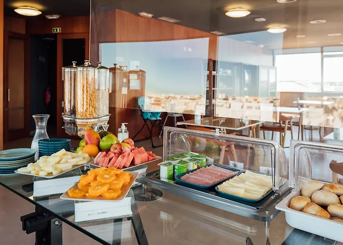 Portimao hotels near Praia Grande Beach