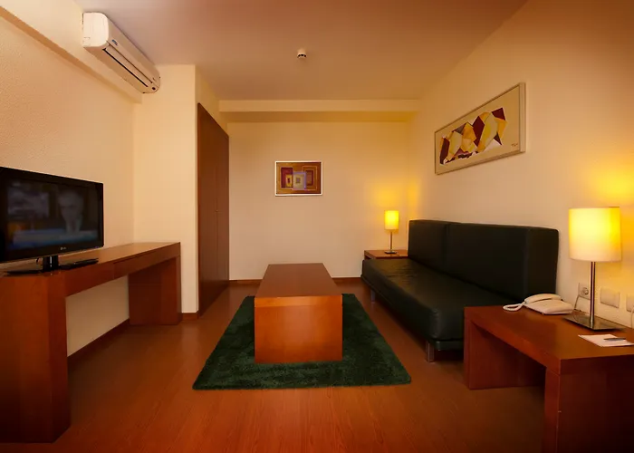 Hotéis de luxo em Albufeira perto de Centro Histórico de Albufeira