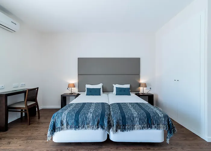 Portimao hotels near Marina Portimao