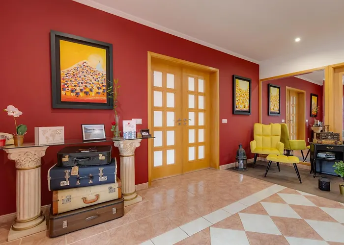 Chez Imaginarios-Exclusive Beach & City Hideout Lagos