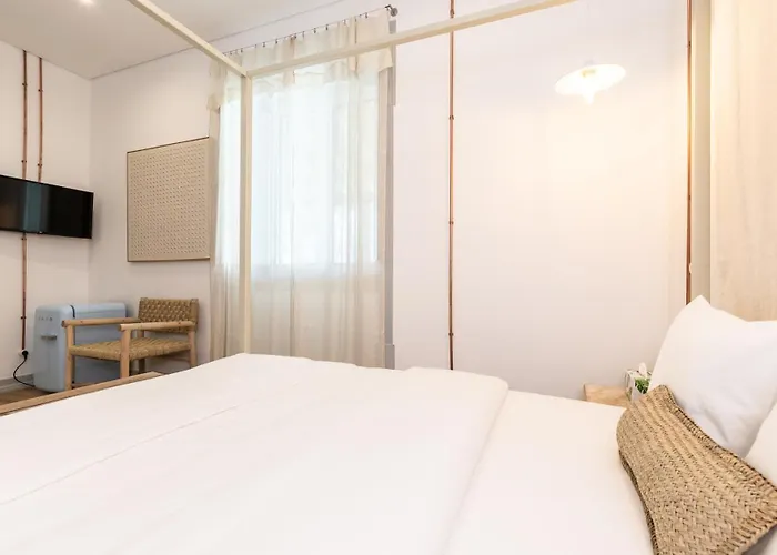 Amalia Boutique Suites & Studios - By @ Rita'S Place Distrikt Distrikt Faro