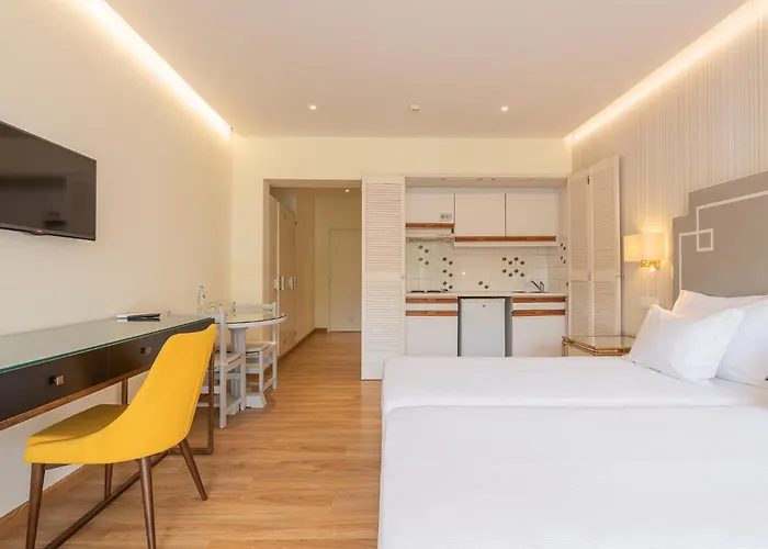 Resorts nahe Praia de Benagil