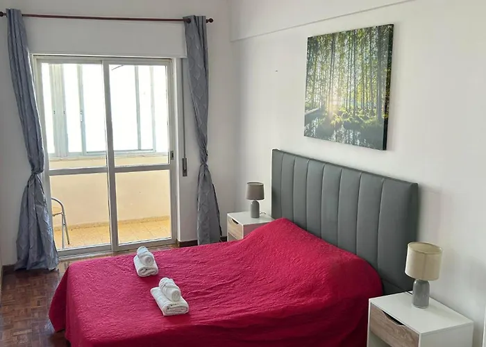 Hotel vicino a Alameda João de Deus Garden