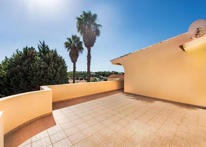 Exclusive Retreat In Vilamoura, Private Pool, Off-Street Parking, Free Ac Wifi Quarteira mit Pool