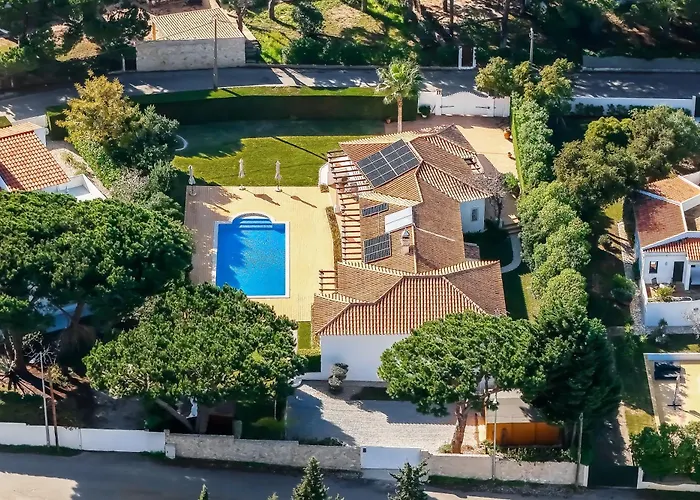 Exclusive Villa Toulouse With Pool In Falesia Algarve Albufeira