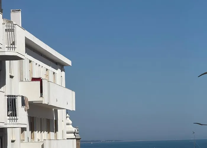 Boutique Albufeira Sea View Beach & Old Town Walk