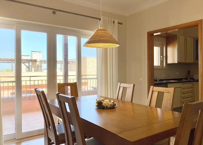 Pet friendly Amazing 2Bedroom Apartment In Victoria Boulevard Vilamoura
