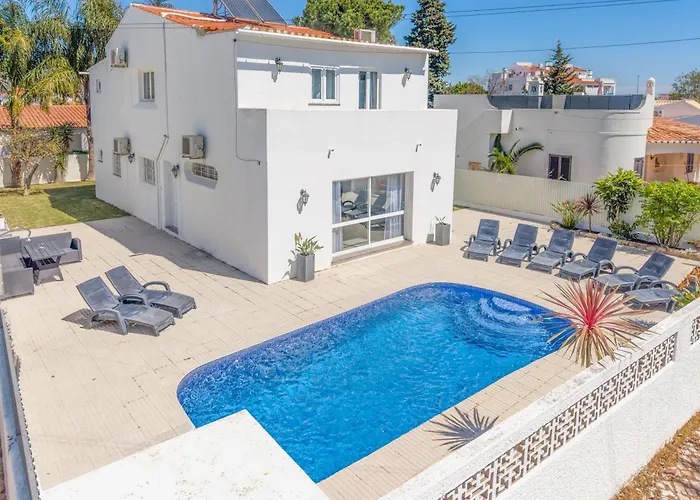 Oura - Large Villa - Private Pool - 5 Bedrooms Albufeira