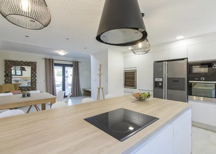 Villa Isabelle By Algarve Holidays - Loulé