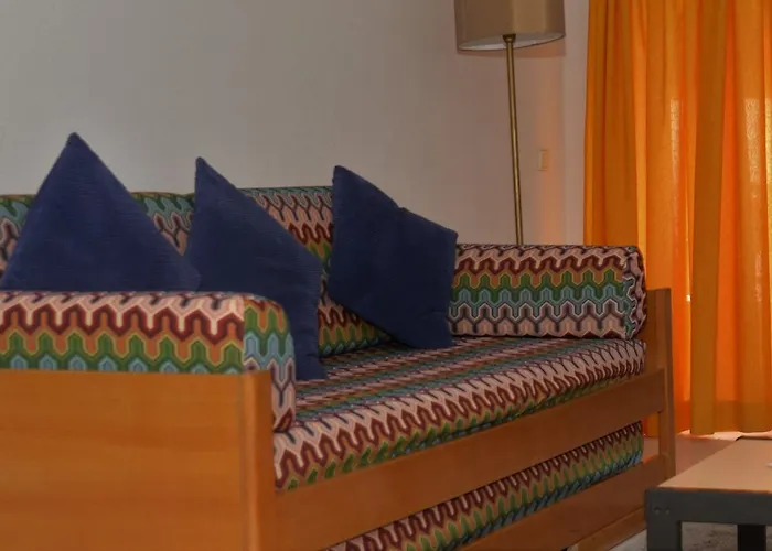 Apartamentos Turisticos Lindomar Armação de Pêra
