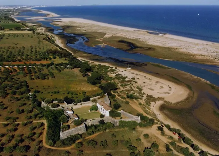 Hotéis em Cabanas De Tavira