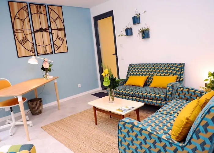Le Jardin Secret De Faro Guesthouse